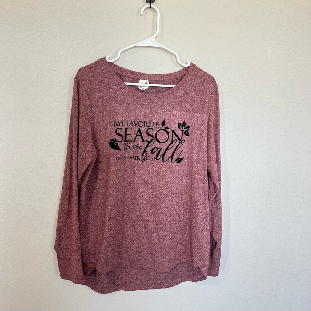 Avia brand large heathered wine long sleeve shirt with vinyl design (118)